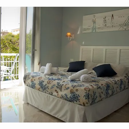 Casa Antonelli --- Inclusa -- Oda ve Kahvaltı San Benedetto del Tronto